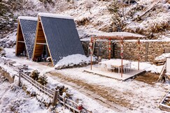 Tri peak Cottages