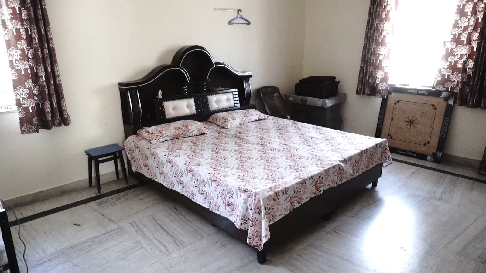 Shyam Luxurious Huts and Guest House - Tap to explore photos