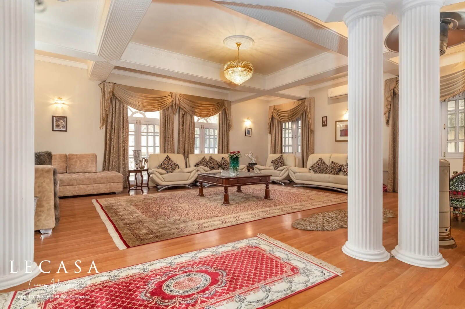 Lecasa Luxury Homestay - Tap to explore photos
