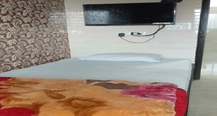 Mariam GuestHouse Room Type - Double Bed AC