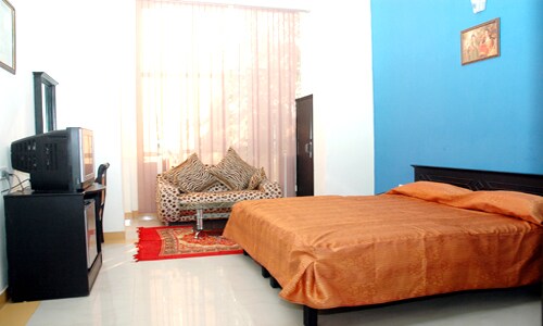 Hotel Krishna Residency - Annpurna Veg Dhaba - Tap to explore photos