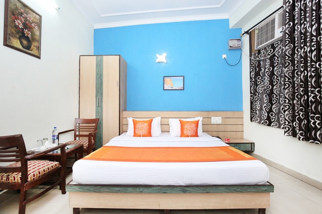 Hotel Arneja - Tap to explore photos