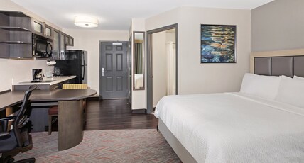 Candlewood Suites Appleton, an IHG Hotel Room Type - 1 Queen Bed Studio Suite