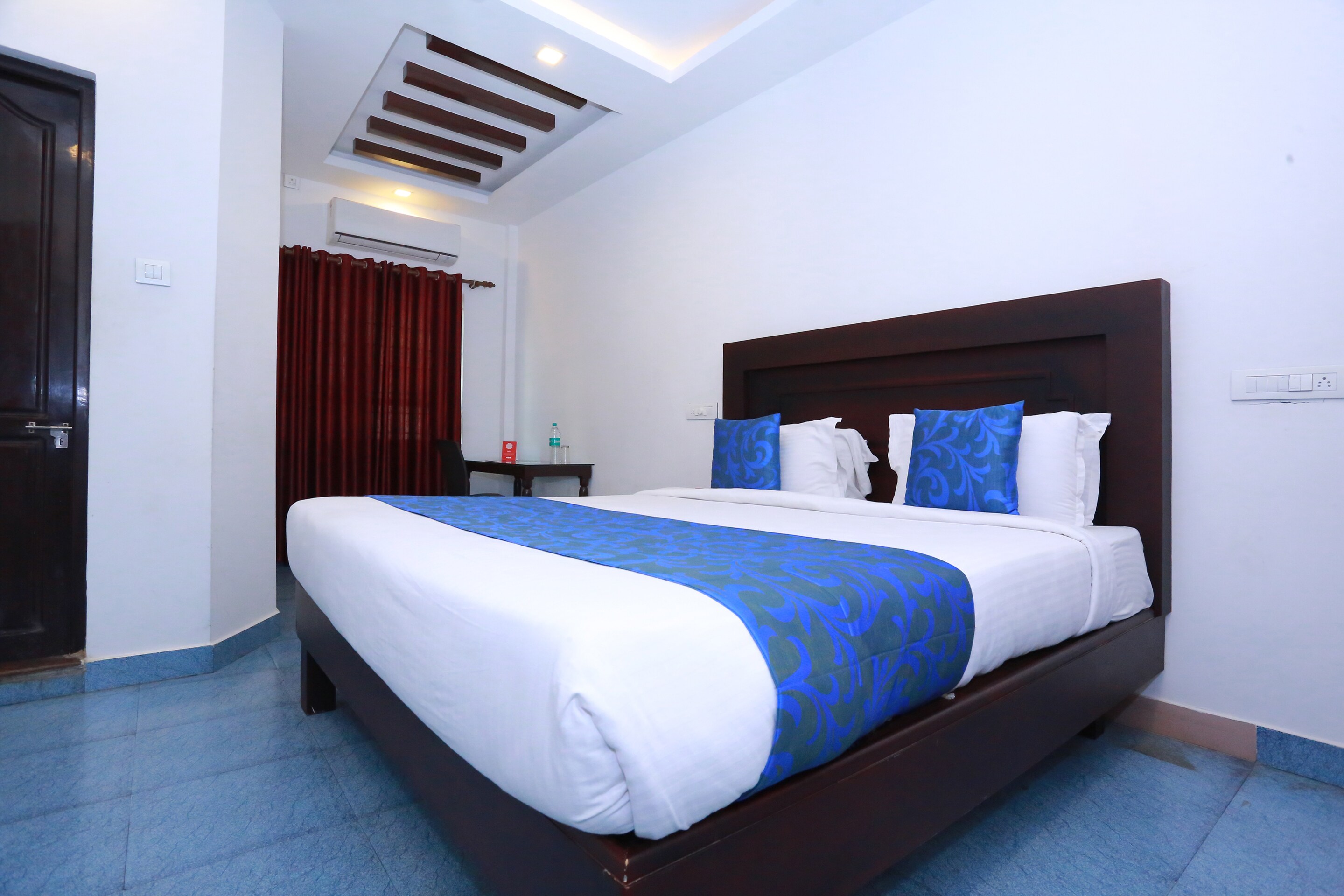 Hotel O Malabar Plaza Hotel - Tap to explore photos