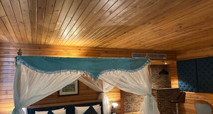 Deventure Shimla Hills Room Type - Super Deluxe Cottage Out Side Pool