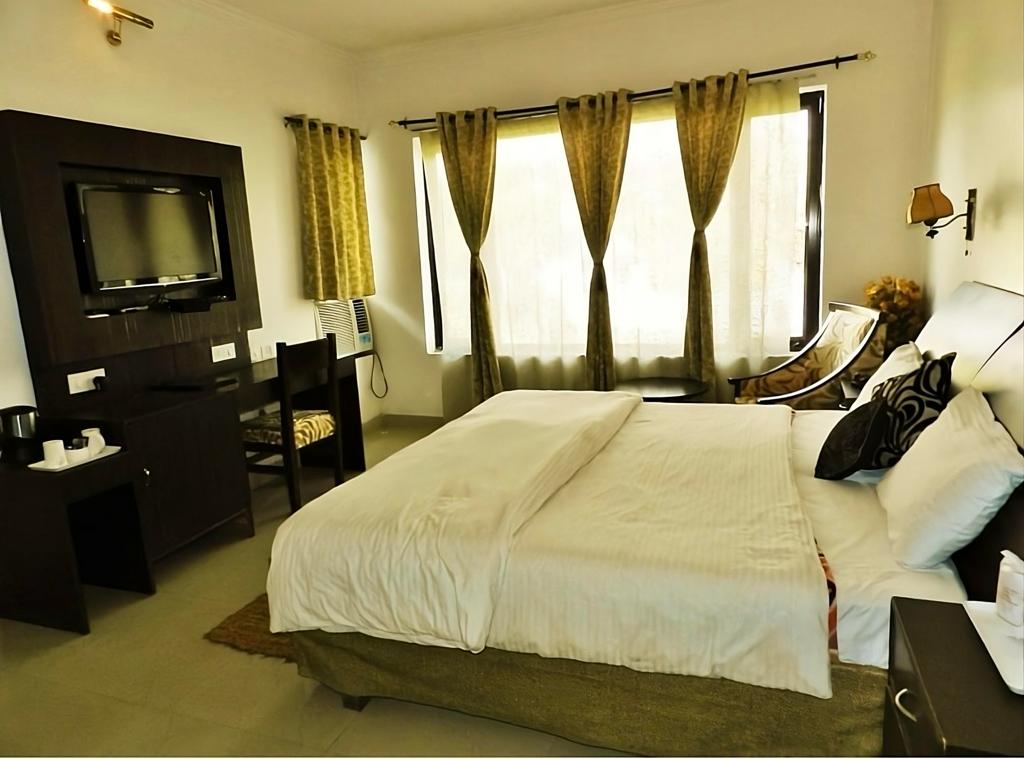 Van Durga Villas & Suites - Tap to explore photos
