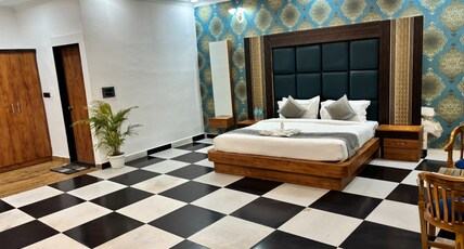 THE GRAND KASTURI Room Type - Royal Club Room