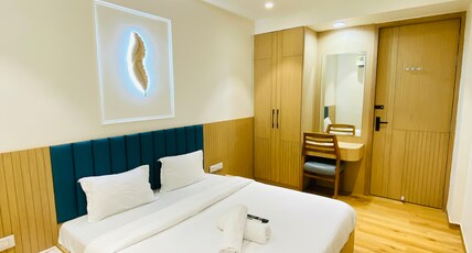 Hotel Sun City Room Type - Deluxe King bed Room