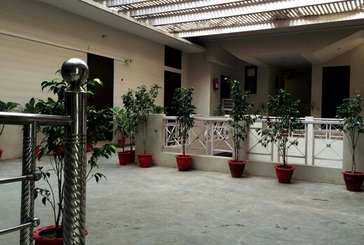 SANTOSH HOTEL