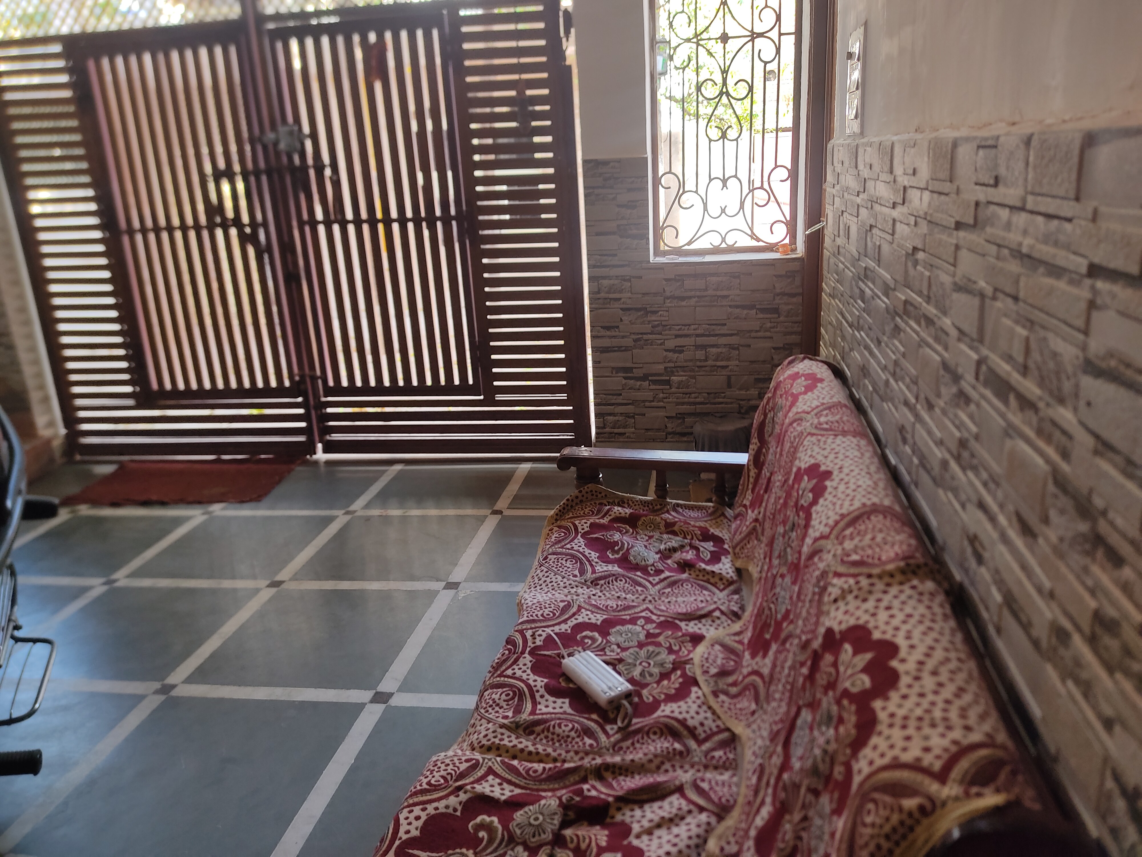 One AC room with kitchen - Tap to explore photos