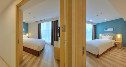 Holiday Inn Express Luoyang Yichuan Room Type - 3 Bedroom Suite 3 King