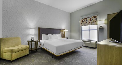 Home2 Suites by Hilton St. Simon's Island Room Type - 1 KING 1BDRM SUITE NONSMOK