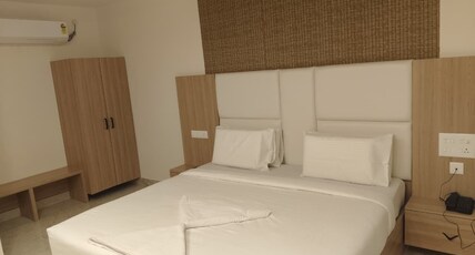 A GRAND HOTEL (A UNIT OF HIMALAYA GROUP) Room Type - Presidential Suit
