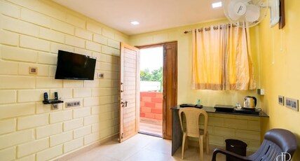 Rewa Ecostays Room Type - Executive AC Room