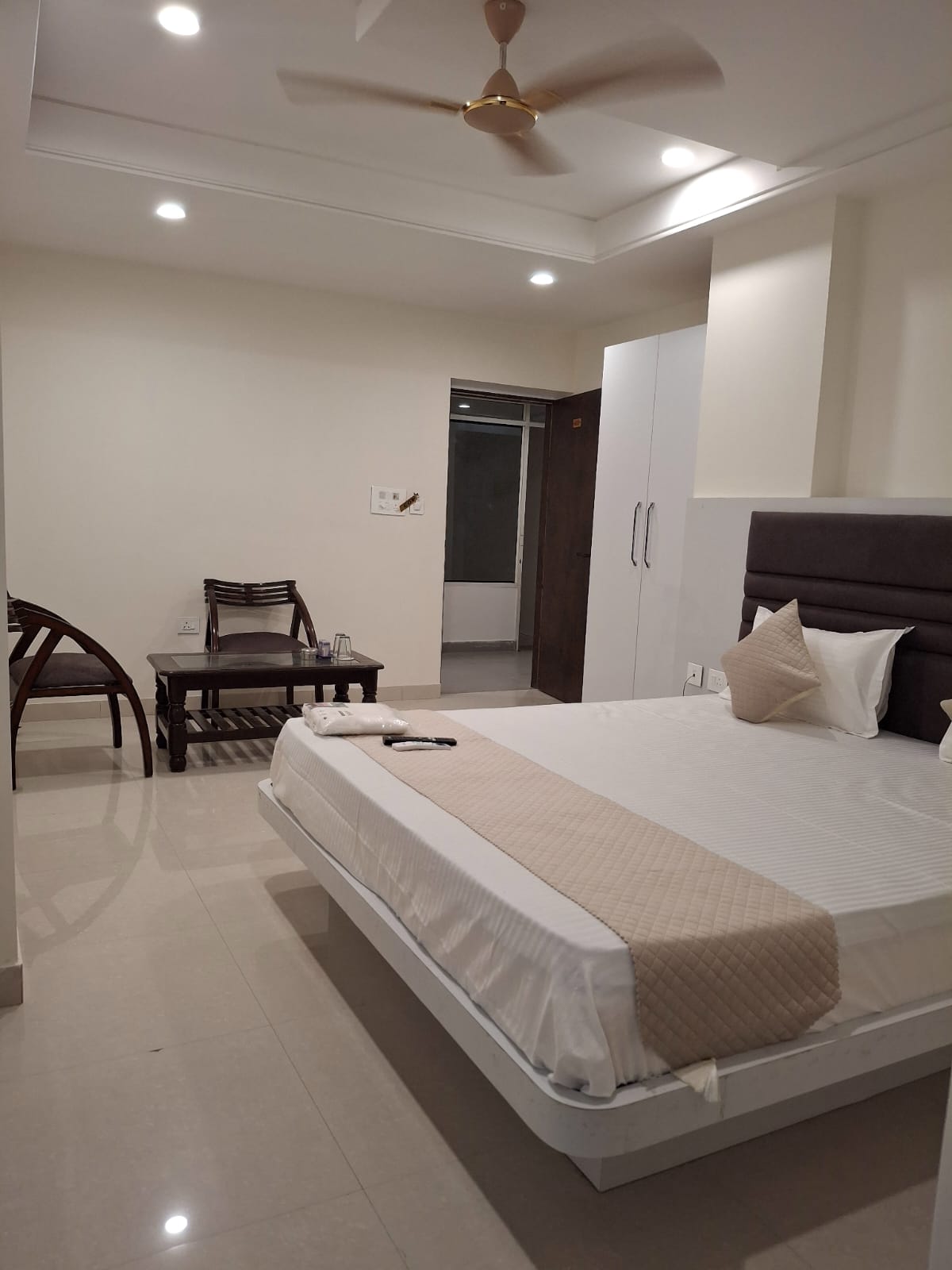 ATITHI HOME | BORING ROAD - Tap to explore photos
