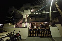 Alberts AC 3bhk house
