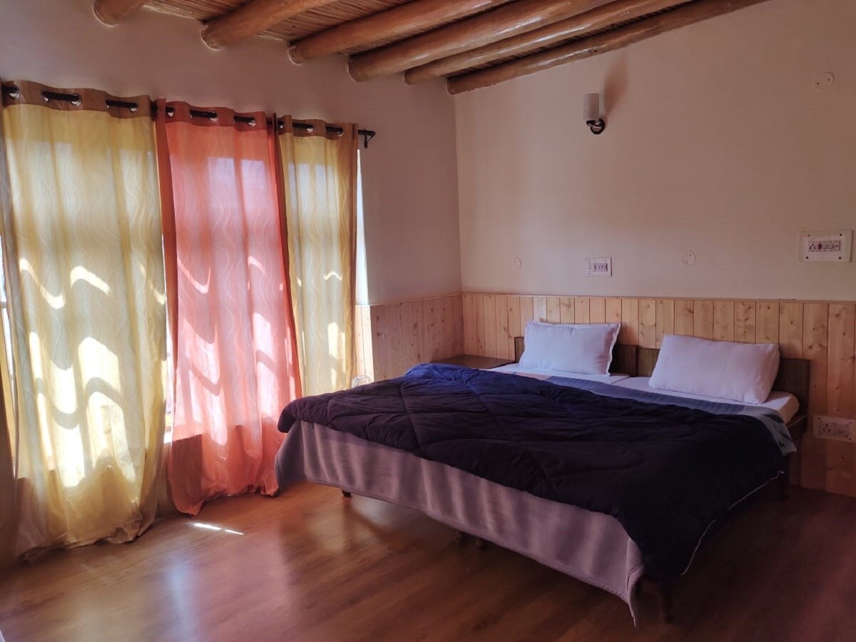Maqsoom Guest House - Tap to explore photos