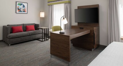 Hampton Inn & Suites by Hilton Seattle-Airport/28th Ave Room Type - 1KN MOB HEA ACC TUB STU NS