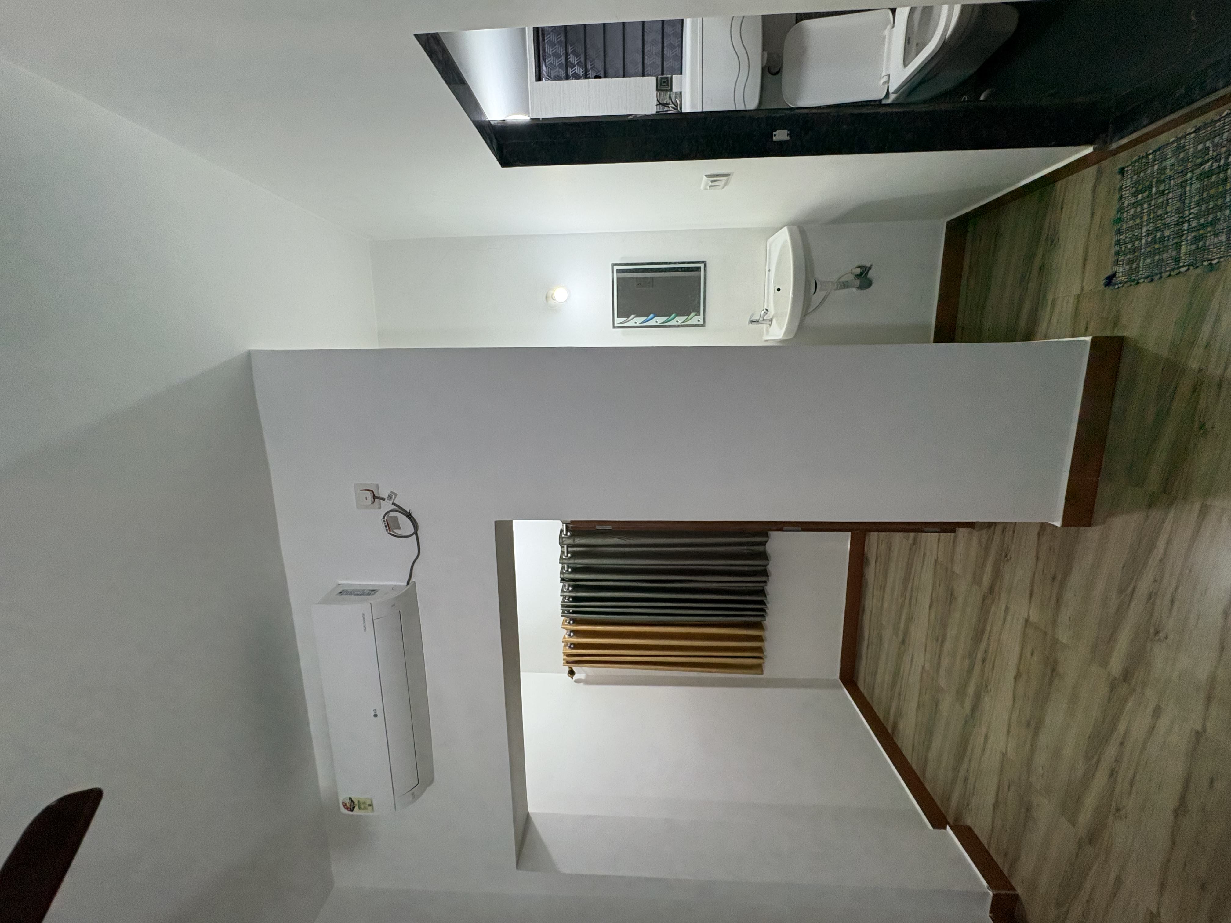 Shinde Guest House - Tap to explore photos