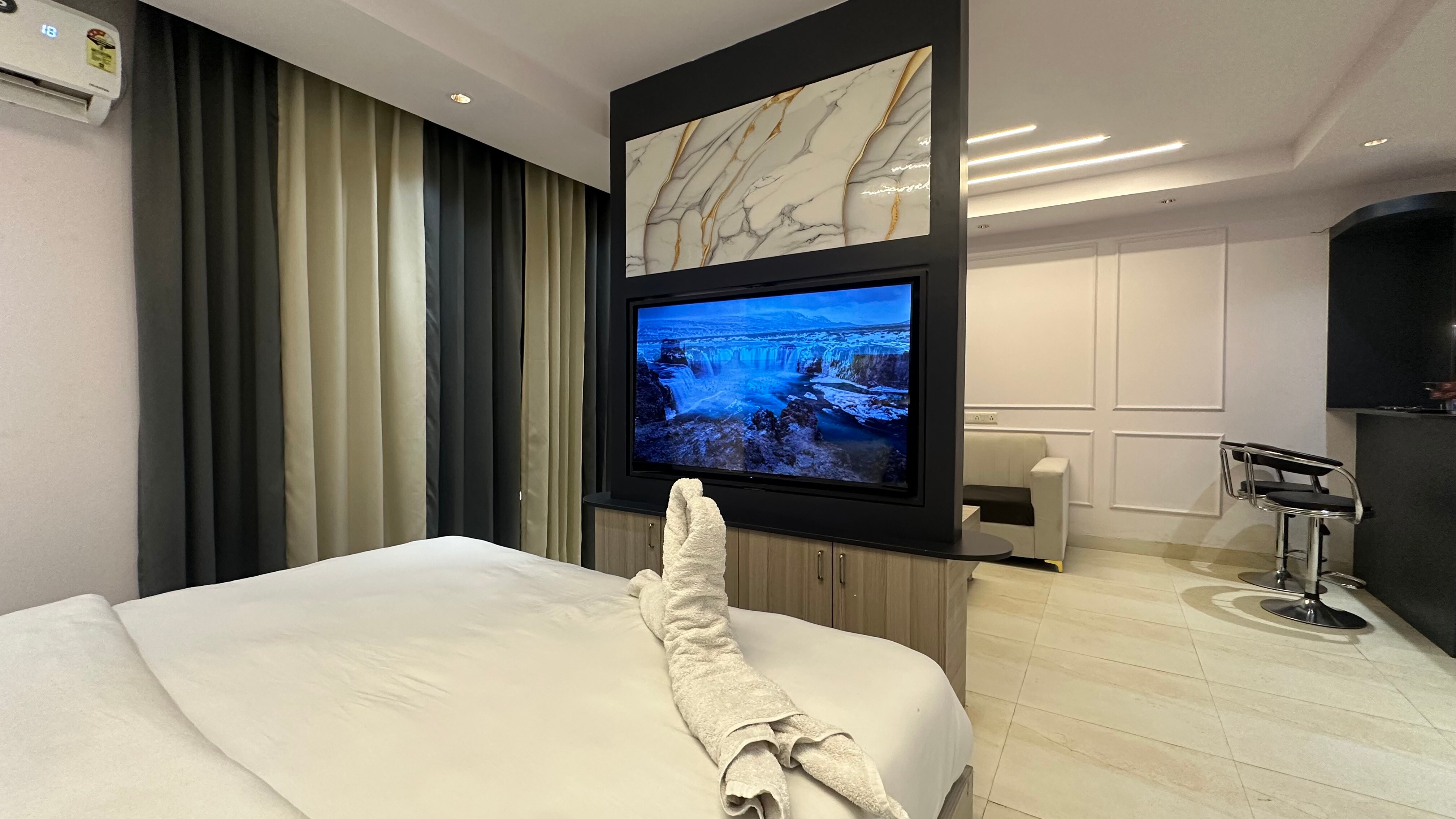 High Life Haven Suites by Rooms N Views - Tap to explore photos