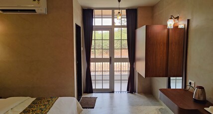 Hotel Ellora Palace Room Type - NON AC DELUXE ROOM WITH BALCONY