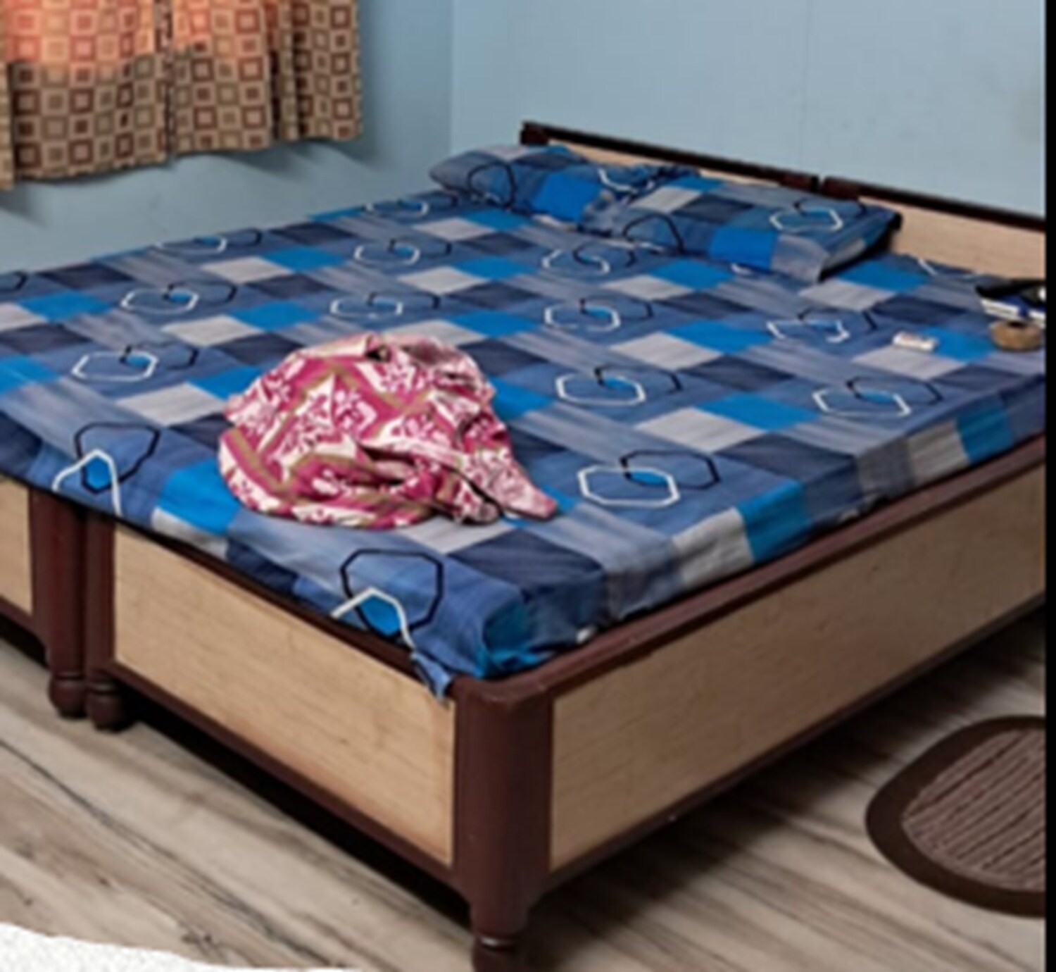SMS Guest House- Shanti Hari 1-H - Tap to explore photos