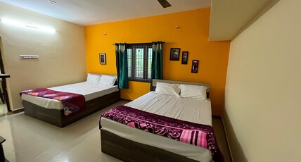 Hummingbirds Inn Room Type - Three-Bedroom House