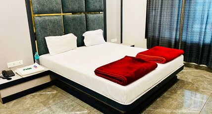 Hotel JK Palace Room Type - Deluxe Room