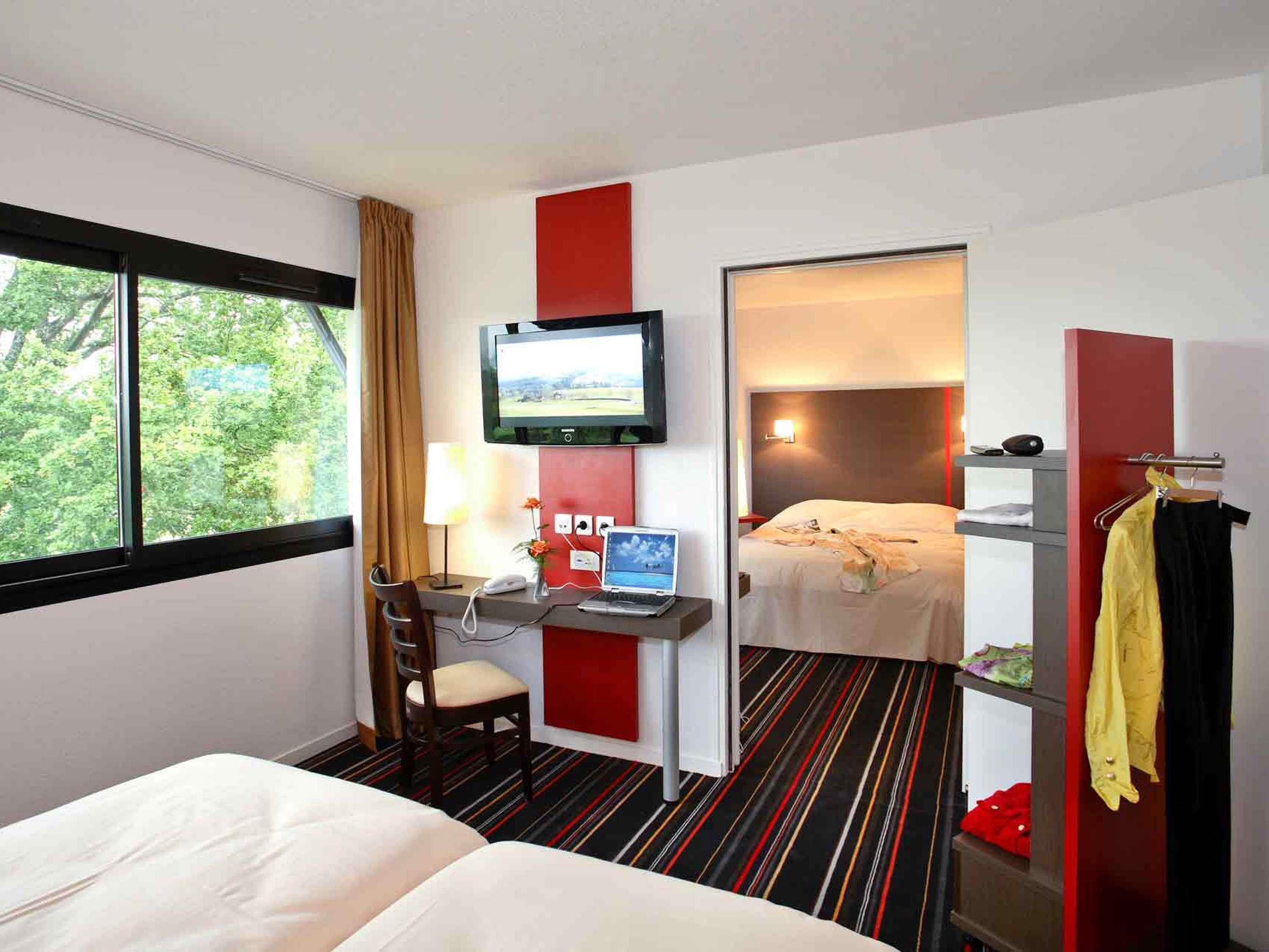 ibis Styles Segre - Tap to explore photos
