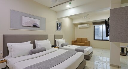 Hotel Shaligram Room Type - Super Deluxe Room