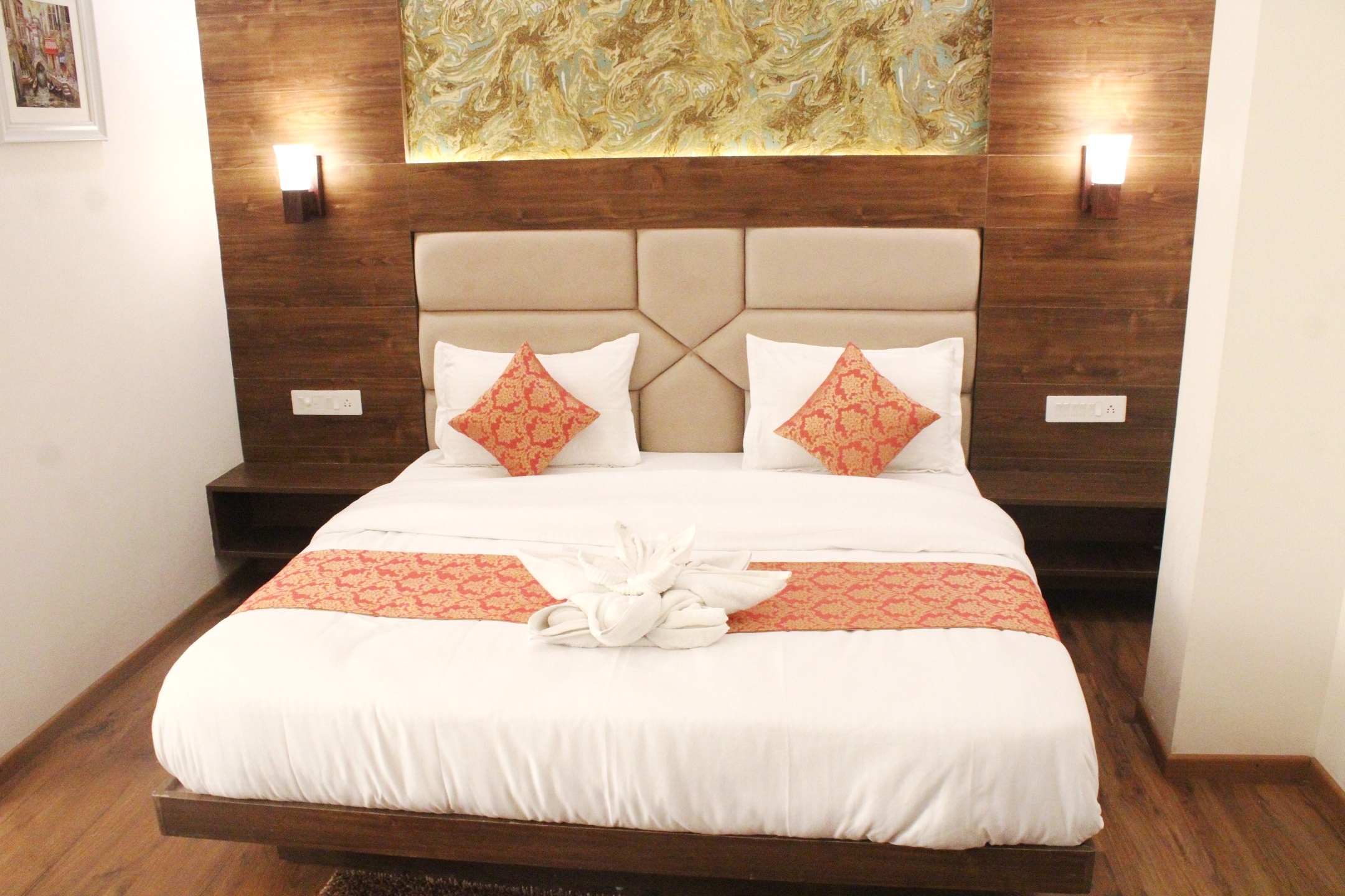 Spring Wood Hotel | Serene Mussoorie Stay | Free Parking & Peaceful Surroundings - Tap to explore photos