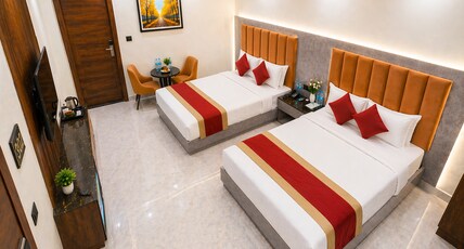 OPO Essential Skynex @ IGI Delhi Airport Room Type - Luxury Family Room OPO Essential Skynex @ IGI Delhi Airport Room Type - Luxury Family Room