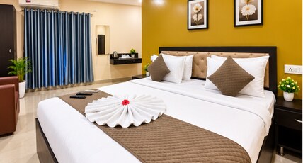Hotel Sky Park Room Type - STANDARD ROOM KING SIZE BED