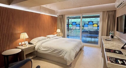 Hotel Chacha Inn Room Type - King Suite With Balcony