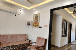 Mansi Guest House