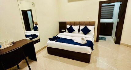 HOTEL JAYANTI PALACE Room Type - Deluxe Room with City View