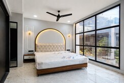 Hotel Maniratna Premium