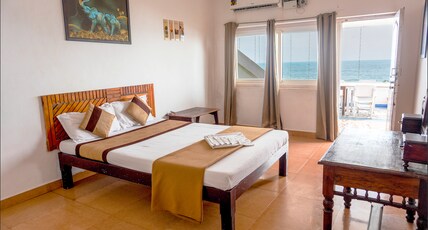 Flip Flops Beach Shack & Cafe Room Type - Sea Facing AC first floor