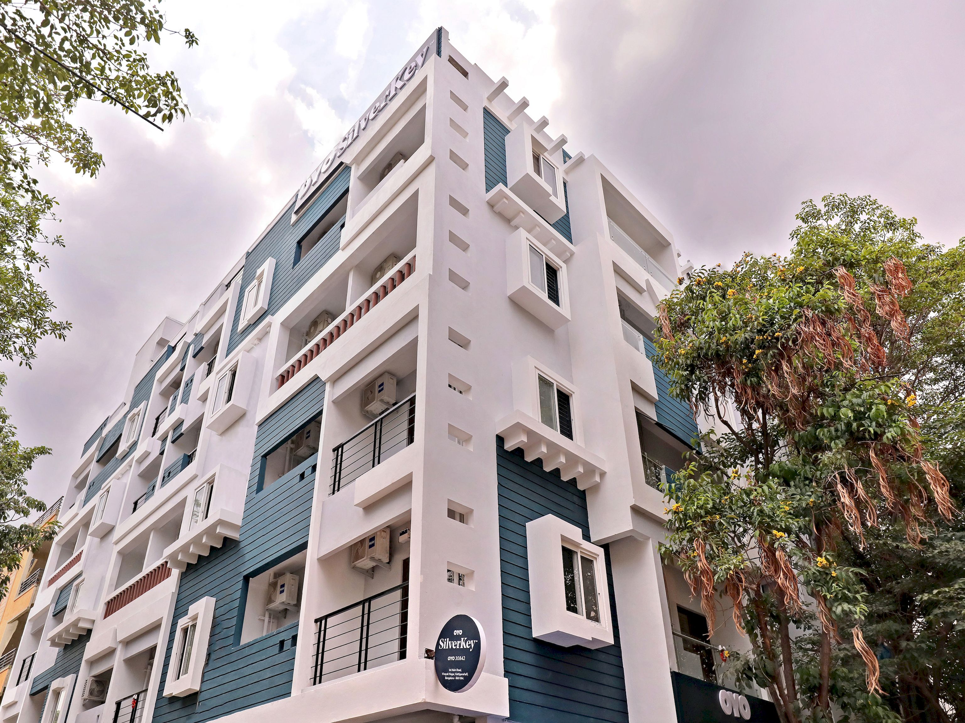 Super SilverKey Executive Stay - Tap to explore photos