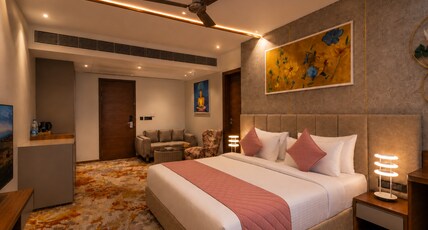 The Paradise Bliss A Luxury Hotel & Spa in Udaipur Room Type - Premium Suite with Bathtub