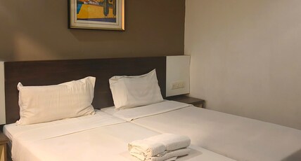 LEO Express Hotel  Room Type - Deluxe Twin Room (No Window)