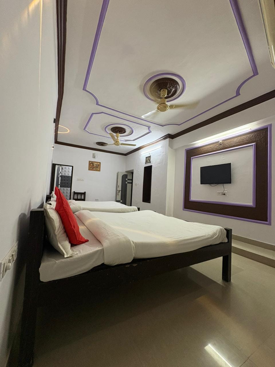Hotel Bhagwati Palace - Tap to explore photos