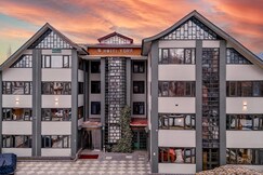 Hotel York (5 Mins Walk to Dal Lake)