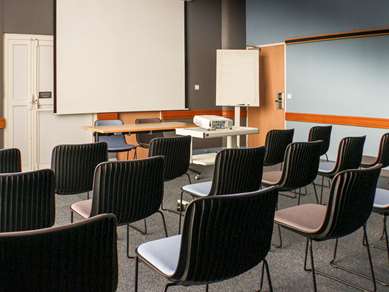 ibis Nantes Centre Tour Bretagne