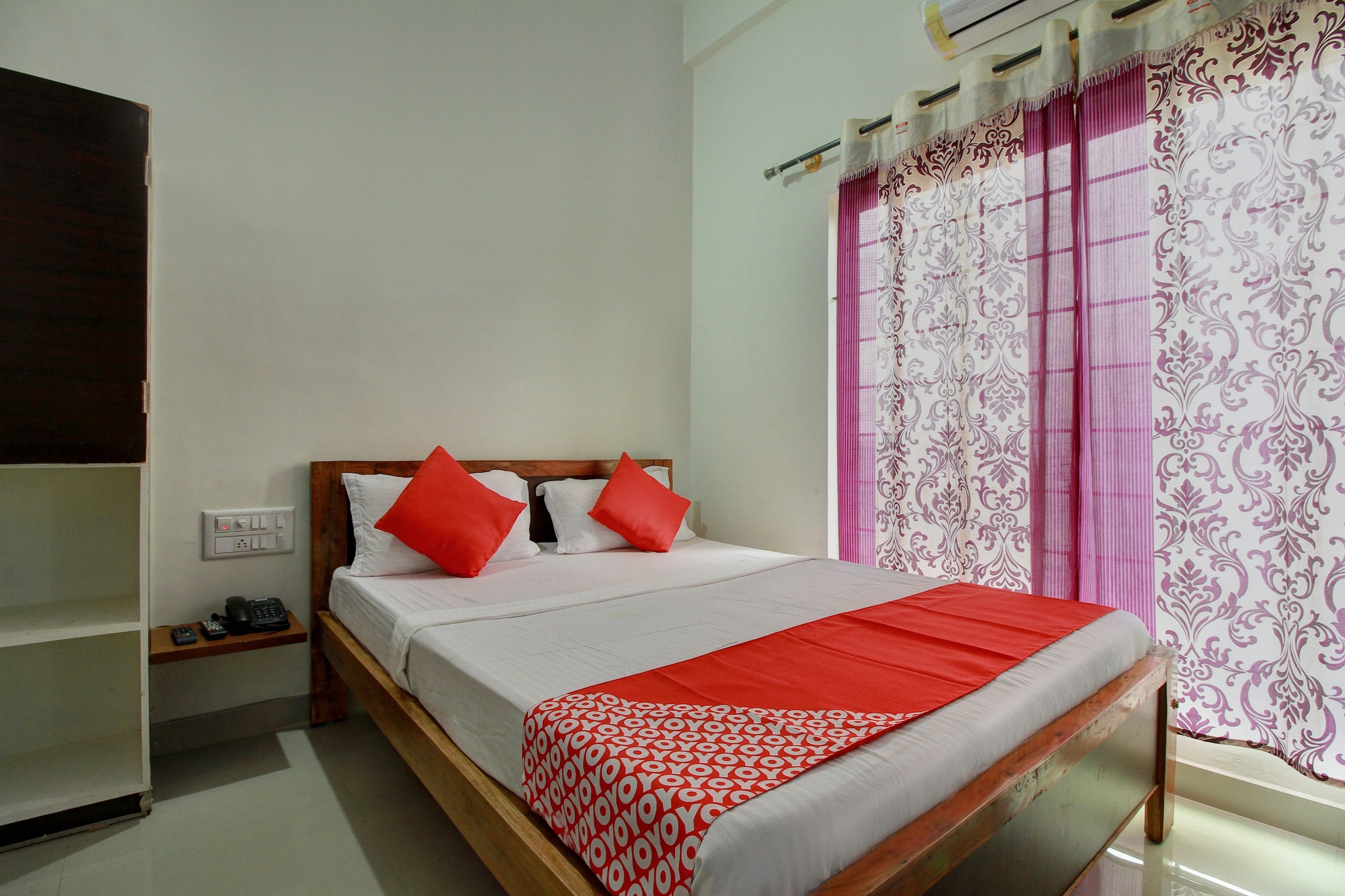 Super Collection O Chikmangaluru Near Railway Station Formerly Park Inn - Tap to explore photos