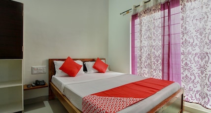 Super Collection O Chikmangaluru Near Railway Station Formerly Park Inn Room Type - Deluxe Super Collection O Chikmangaluru Near Railway Station Formerly Park Inn Room Type - Deluxe