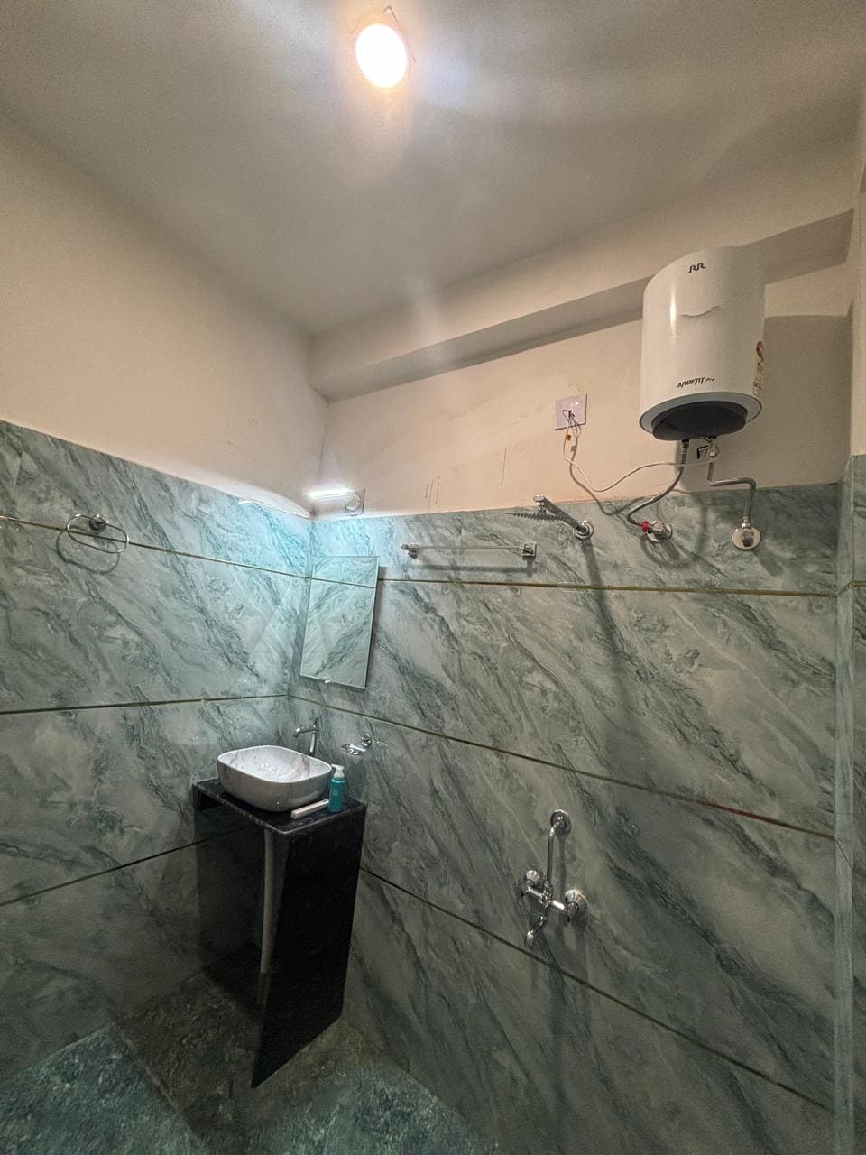 Trip Trova's Basra Riverside Homestay - Tap to explore photos