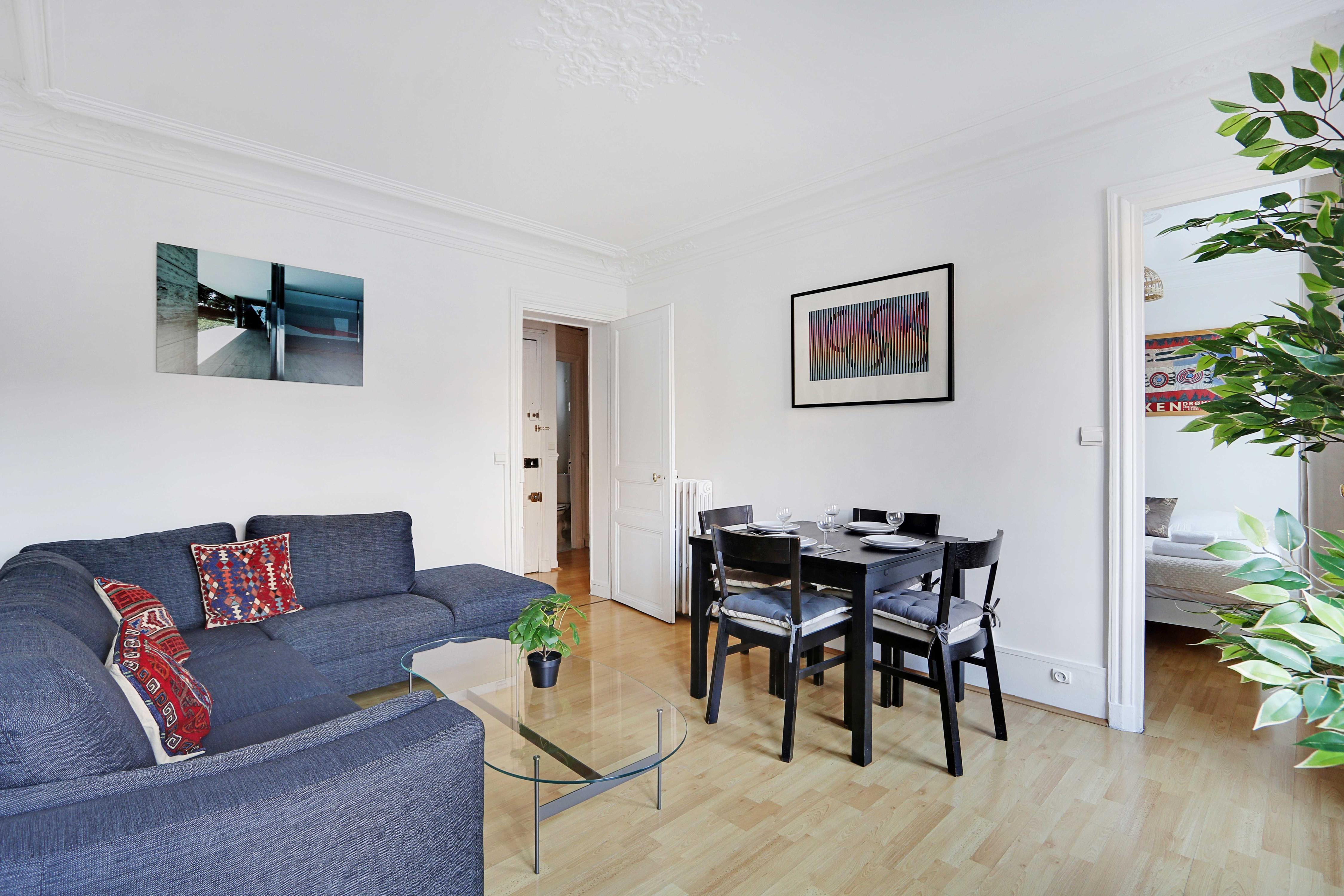 Peaceful apartment : 2BR/4P - Arc de Triomphe - Tap to explore photos