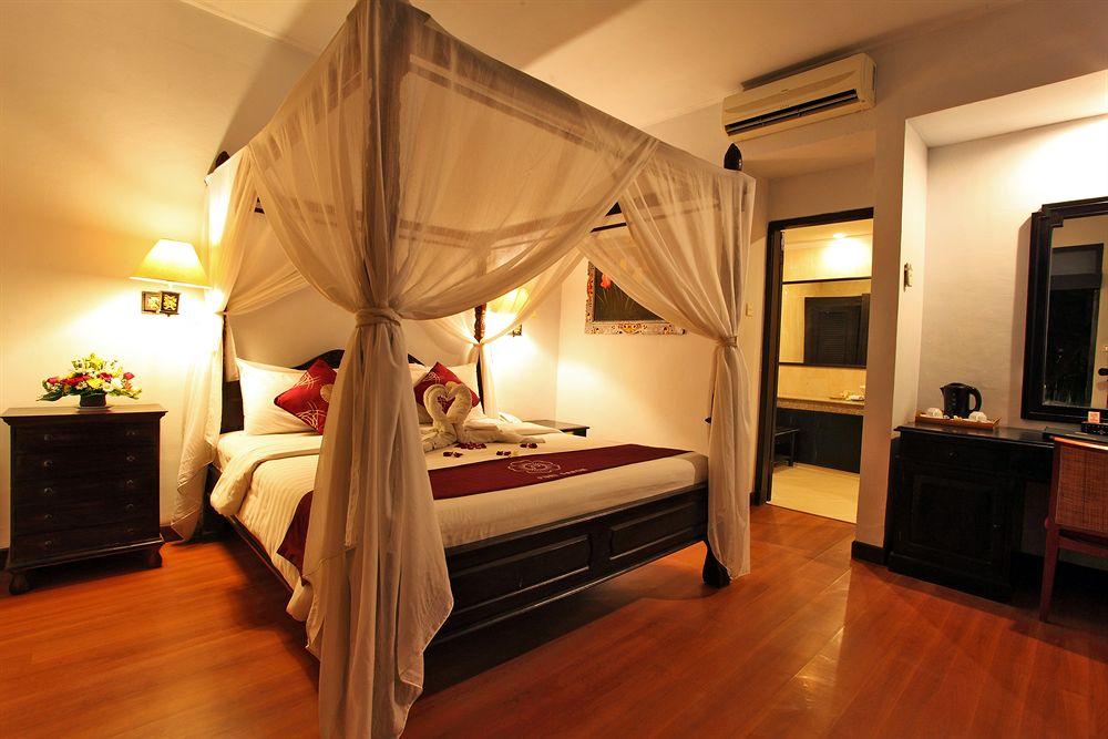 Puri Saron Hotel Seminyak - Tap to explore photos