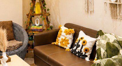 Earthy 1BHK with balcony Golf Course Rd GGN Room Type - Earthy 1BHK with balcony Golf Course Rd GGN